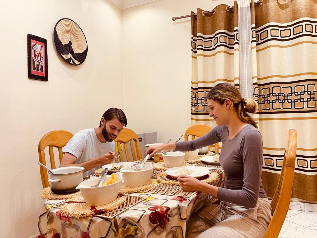 Virunga Homestays Рухенгери Екстериор снимка