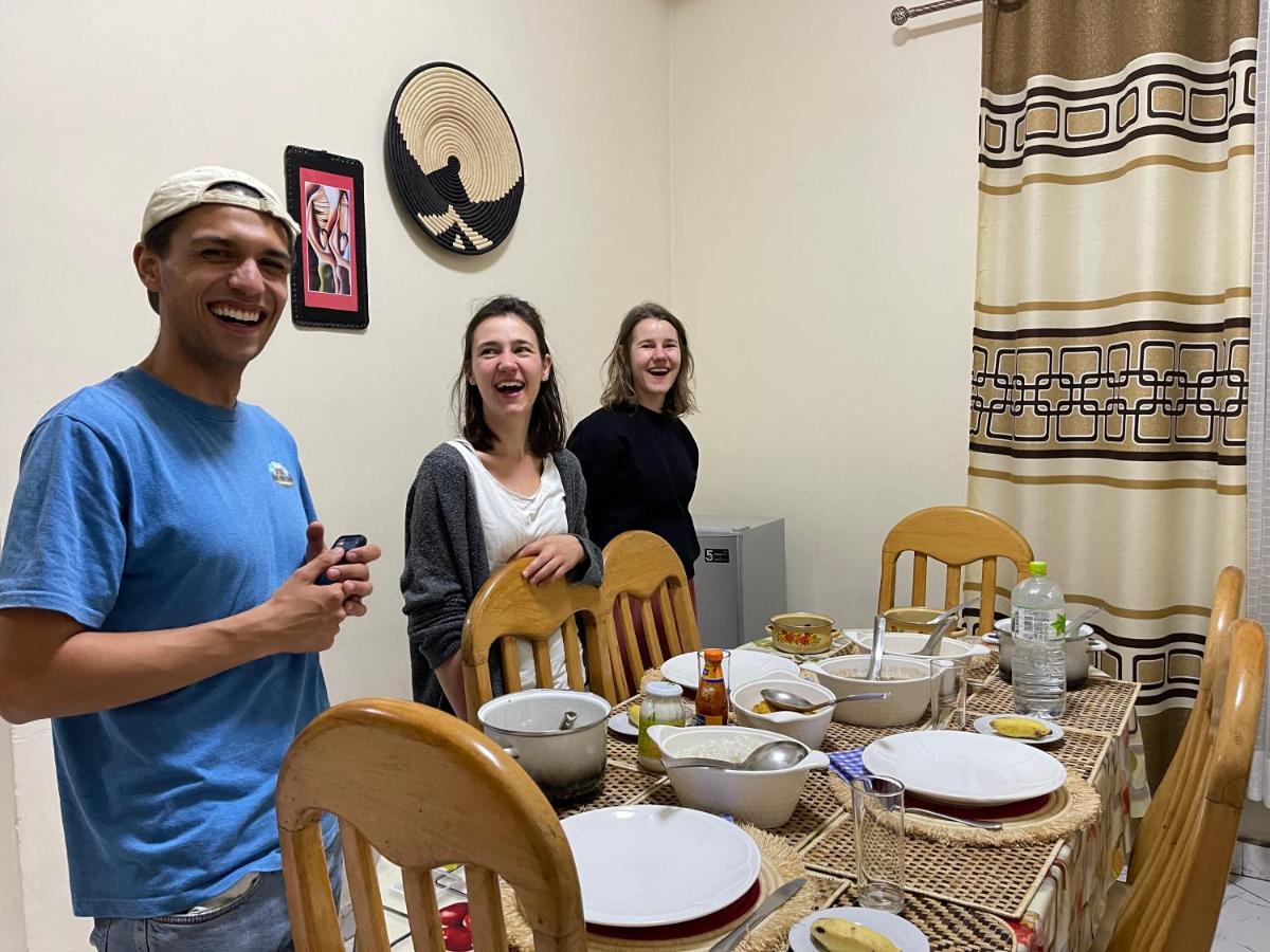 Virunga Homestays Рухенгери Екстериор снимка